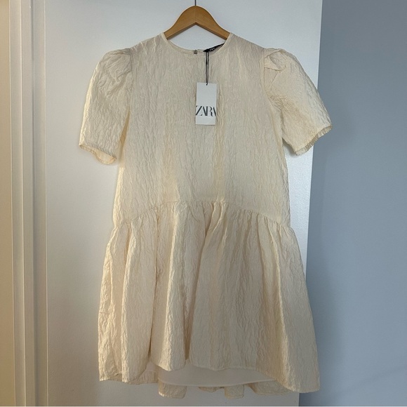 Zara Voluminous Jacquard White Dress - Picture 2 of 9